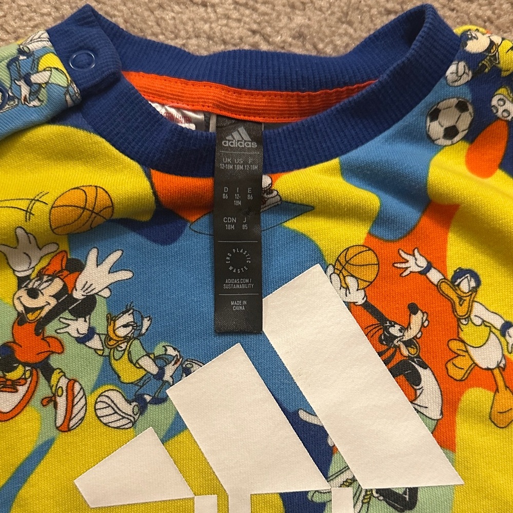 🛍️SALE🛍️ Adidas x Disney Mickey Mouse Kids' Crewneck Sweatshirt - Picture 3 of 4
